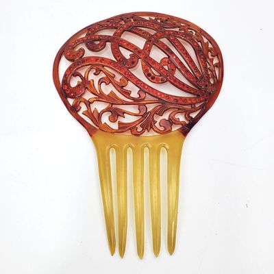 Sale Photo Thumbnail #386: Vintage Bakelite Large Comb