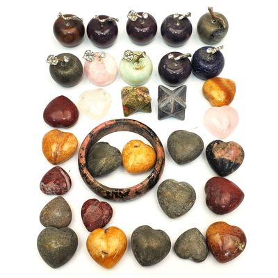 Sale Photo Thumbnail #357: Large Bag Lot of Chinese Gemstone Items