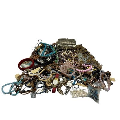 Sale Photo Thumbnail #54: Bag Lot of Fine Costume Jewelry