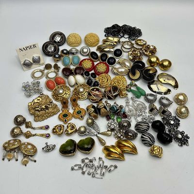 Sale Photo Thumbnail #200: Large Bag Lot of Good Quality Costume Earrings