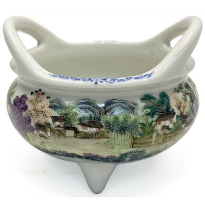 Sale Photo Thumbnail #293: Chinese Hand-Painted Porcelain Small 2-Handle Bowl