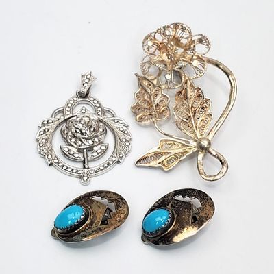 Sale Photo Thumbnail #366: 4 Vintage Sterling Silver Jewelry Items