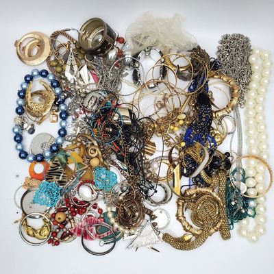 Sale Photo Thumbnail #359: Large Bag Lot of Costume Jewelry