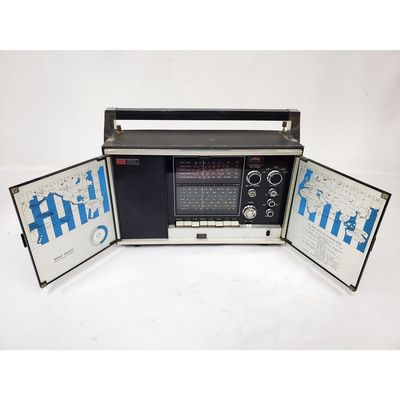 Sale Photo Thumbnail #409: Vintage Ross Electronics World Band Radio 3300