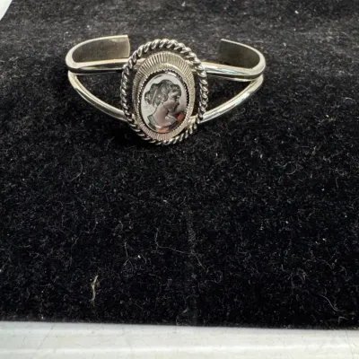 Sale Photo Thumbnail #368