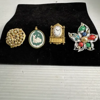Sale Photo Thumbnail #458