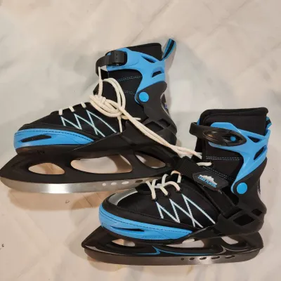 Sale Photo Thumbnail #24: hockey skates