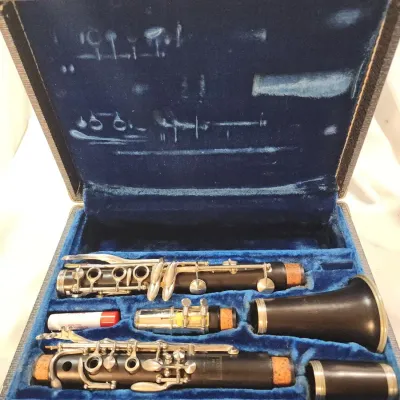 Sale Photo Thumbnail #101: MArtin Freses clarinet