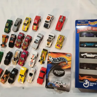 Sale Photo Thumbnail #164: Hot Wheels