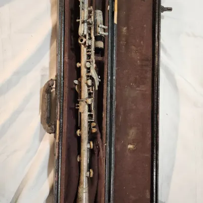 Sale Photo Thumbnail #75: Freshman clarinet