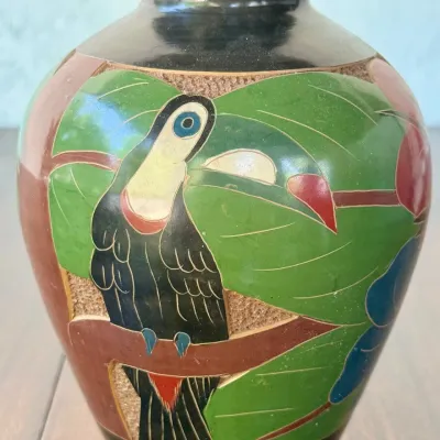 Nicaraguan Art Pottery Vase Varnished Turtle Motif