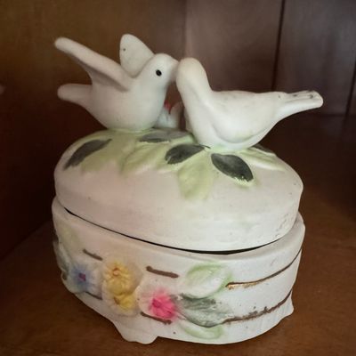 Sale Photo Thumbnail #866: Bisque Porcelain Doves and Flowers Trinket Box