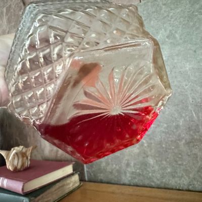 Sale Photo Thumbnail #495: Vintage Lamplight Farms Diamond Pattern Glass Oil Lamp