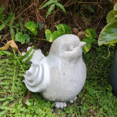 Sale Photo Thumbnail #362: Cast Stone Garden Bird Statue - Sparrow/Finch Type
