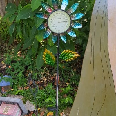 Sale Photo Thumbnail #422: Decorative Sunflower Garden Thermometer Stake with Solar Light
