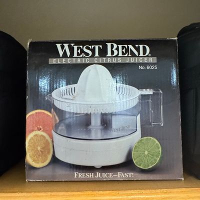 Sale Photo Thumbnail #381: West Bend Electric Citrus Juicer No. 6025