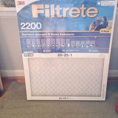 Sale Photo Thumbnail #233: 3M Filtrete 2200 Premium Allergen & Home Pollutants 20x25x1 Air Filter 3-Pack