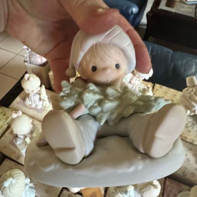 Sale Photo Thumbnail #993: Precious Moments 'Don't Let The Holidays Get You Down' Figurine