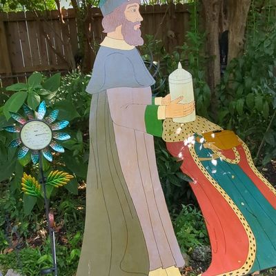Sale Photo Thumbnail #365: Vintage Wooden Nativity Wise Man Lawn Ornament