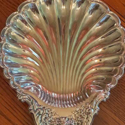 Sale Photo Thumbnail #197: Vintage Silver-Plated Shell Serving Dish with Rococo Floral Handle