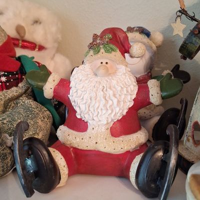 Sale Photo Thumbnail #942: Possible Dreams Clothtique Ice Skating Santa Figurine