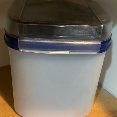 Sale Photo Thumbnail #731: Tupperware Modular Mates Square Container 1613