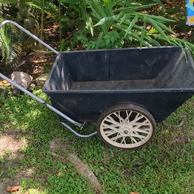Sale Photo Thumbnail #137: Garden Utility Cart