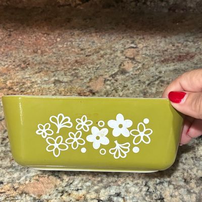 Sale Photo Thumbnail #705: Pyrex Spring Blossom Green Refrigerator Dish 0502