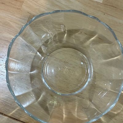 Sale Photo Thumbnail #984: Arcoroc France Scalloped Edge Clear Glass Bowl