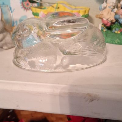 Sale Photo Thumbnail #570: Clear Glass Bunny on Nest Candy Dish