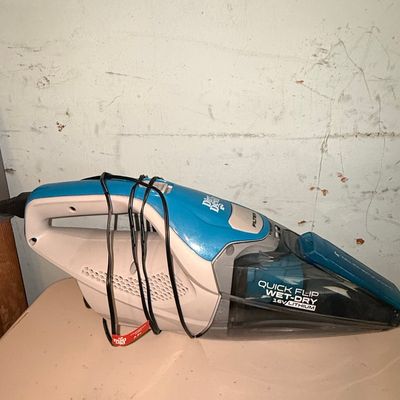 Sale Photo Thumbnail #521: Dirt Devil Quick Flip Wet-Dry Handheld Vacuum