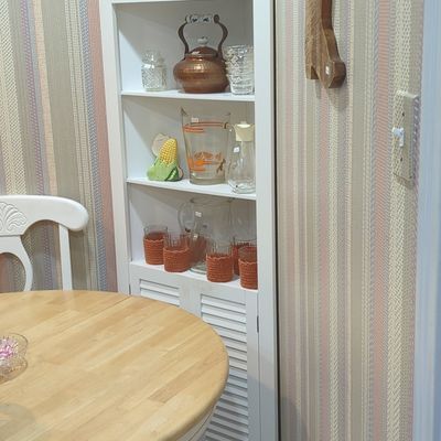 Sale Photo Thumbnail #116: White Arched Corner Display Shelf with Cabinet