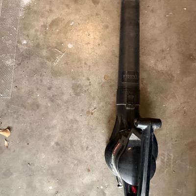 Sale Photo Thumbnail #915: Toro Super BlowerVac