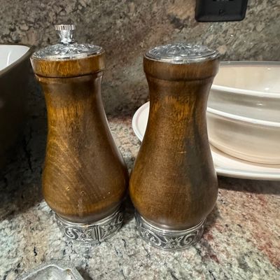 Sale Photo Thumbnail #565: Vintage International Silver Wood and Silver-Plate Pepper Mill and Salt Shaker Set