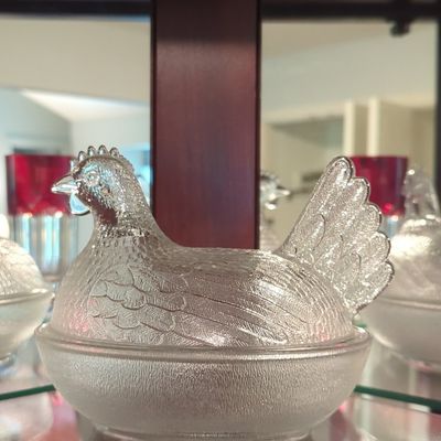 Sale Photo Thumbnail #253: Indiana Glass Clear Hen on Nest Dish