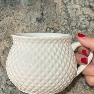 Sale Photo Thumbnail #988: Mikasa Huntington Diamond Quilted Bone China Mug