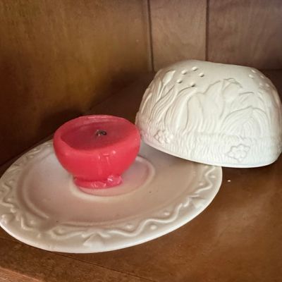 Sale Photo Thumbnail #903: Sorelle Seagull Studio Porcelain Votive Candle Holder with Plate