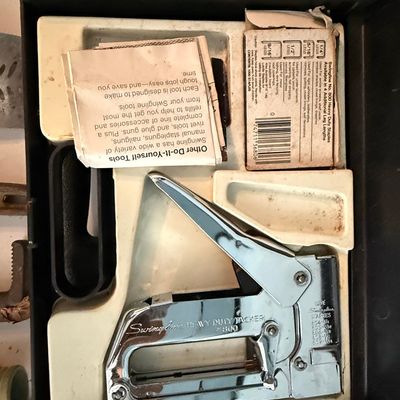 Sale Photo Thumbnail #732: Swingline No. 800 Heavy Duty Tacker Kit