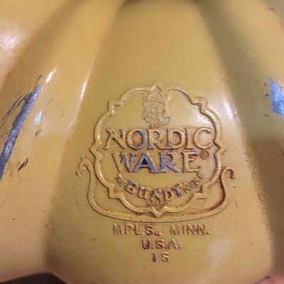 Sale Photo Thumbnail #730: Vintage Nordic Ware Bundt Pan