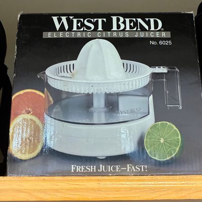 Sale Photo Thumbnail #518: West Bend Electric Citrus Juicer No. 6025