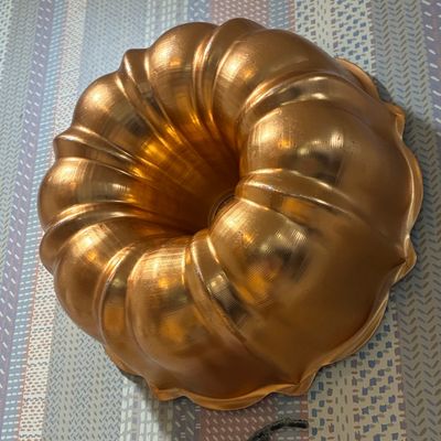 Sale Photo Thumbnail #727: Vintage Copper Tone Bundt Pan / Jello Mold