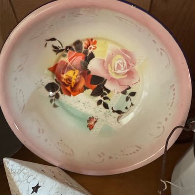 Sale Photo Thumbnail #503: Vintage Bumper Harvest Floral Enamelware Wash Basin