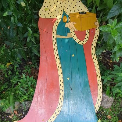 Sale Photo Thumbnail #463: Hand-Painted Wooden Nativity King Yard Art