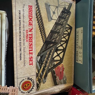 Sale Photo Thumbnail #659: Bachmann HO Scale Bridge 'N Trestle Set