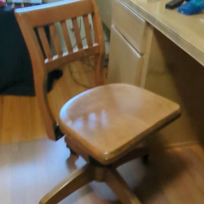 Sale Photo Thumbnail #22: Vintage Oak Bankers Swivel Chair