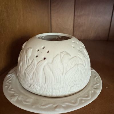 Sale Photo Thumbnail #902: Sorelle Seagull Studio Porcelain Votive Candle Holder with Plate