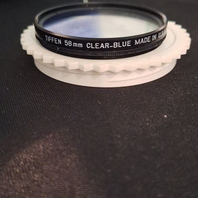 Sale Photo Thumbnail #890: Tiffen 58mm Clear-Blue Graduated Filter