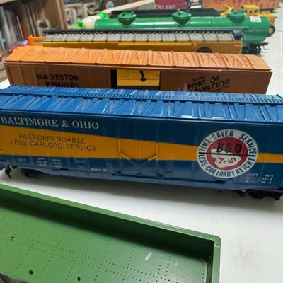 Sale Photo Thumbnail #164: Lionel Baltimore & Ohio Time-Saver 40' Boxcar