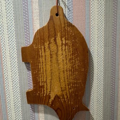 Sale Photo Thumbnail #753: Vintage Pig-Shaped Wooden Cutting Board