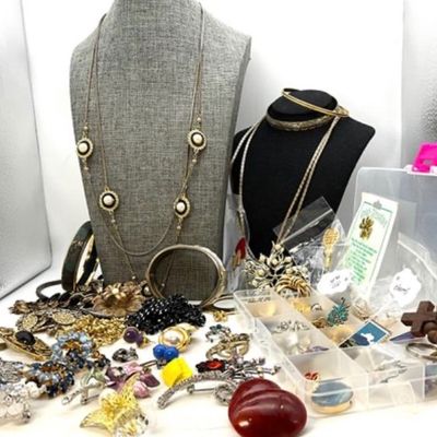 Sale Photo Thumbnail #203